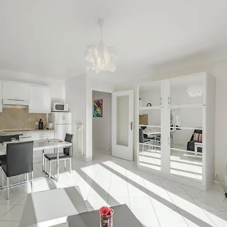 Apartment Beautiful Studio With Terrace *