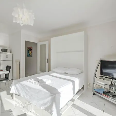 Apartment Beautiful Studio With Terrace Cannes